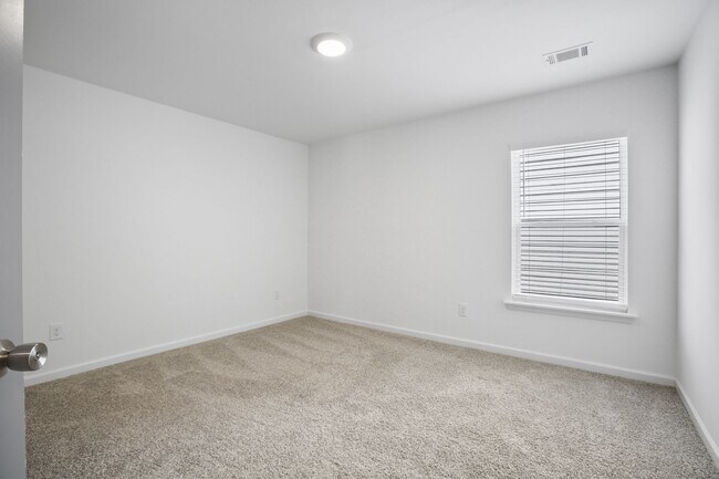 Building Photo - 3411 Adler Trl