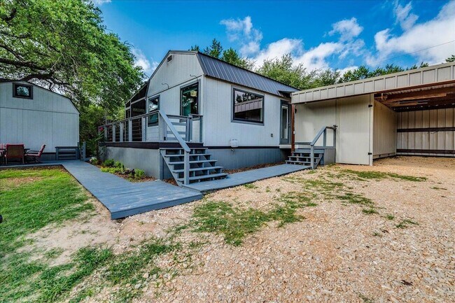 Building Photo - 201 York Creek Rd