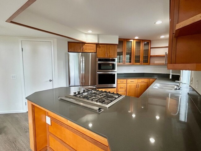 Building Photo - Capitol Hill Townhouse