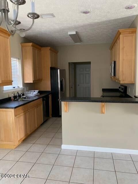 Building Photo - 2610 Oakmont Dr