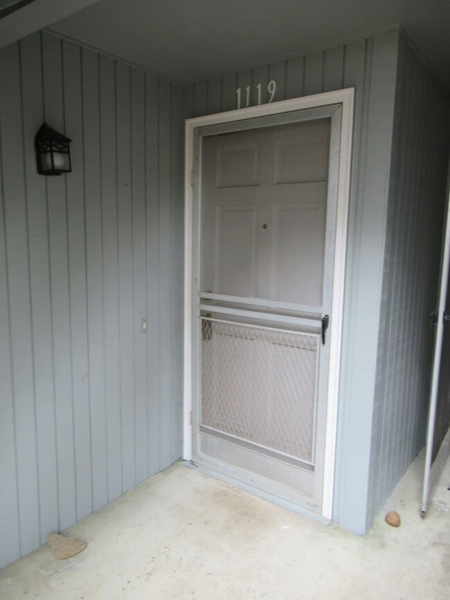 Building Photo - One Bedroom Apartment by Bush Park