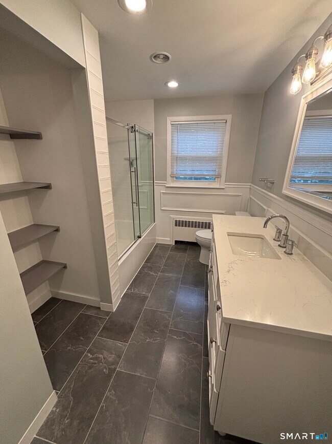 Building Photo - 5 Turtleback Ln