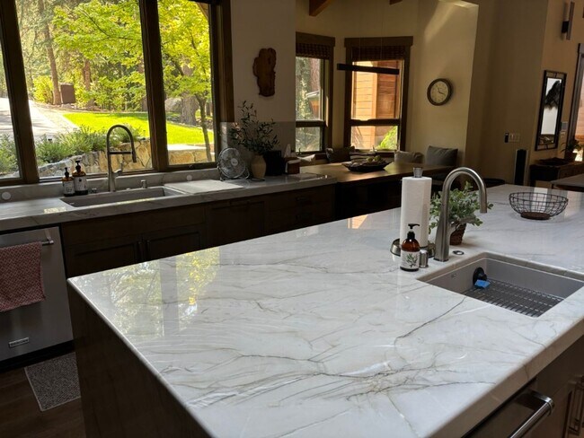 Building Photo - Winter Season Rental - The Estates in Incline Village, Nevada