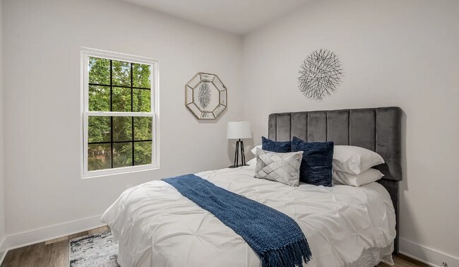 Building Photo - 3165 Dogwood Dr