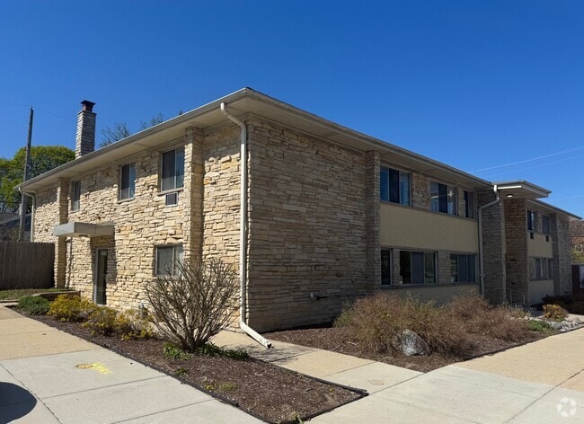 Building Photo - 6101 W Vliet St
