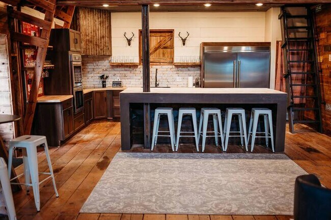 Building Photo - 19920 NW Farley Hampton Rd