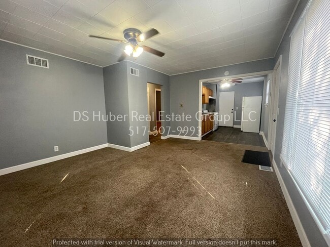 Building Photo - 1621 Roselawn Ave