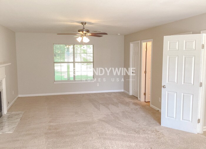 Building Photo - 5877 Pecan Grove