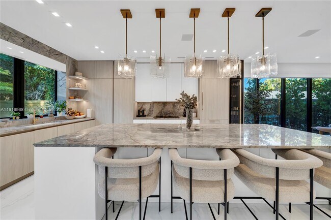 Building Photo - 34 SW 26th Rd