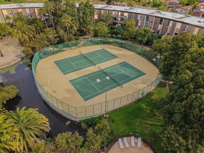 Building Photo - One Bedroom 1 Bath- Private Resort Complex Condo in Point Loma