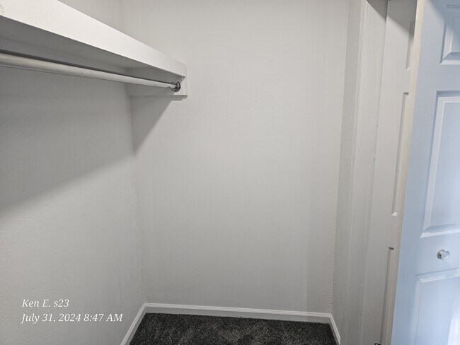 Building Photo - 26154 Rogers Rd