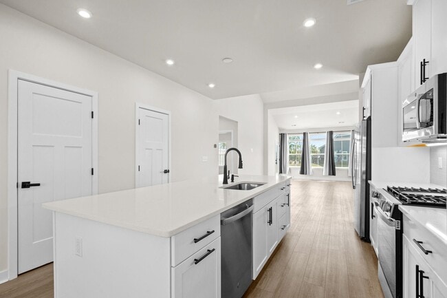 Building Photo - 2600 Elowen Ln