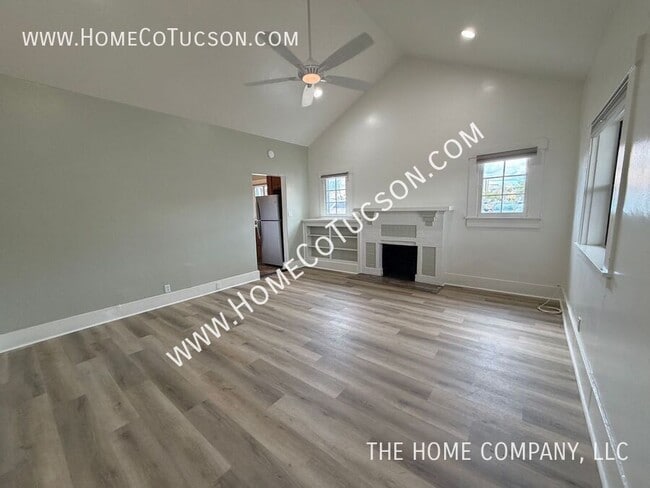 Building Photo - 429 N Park Ave