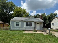Building Photo - Southeast 3 Bedroom 1 Bath