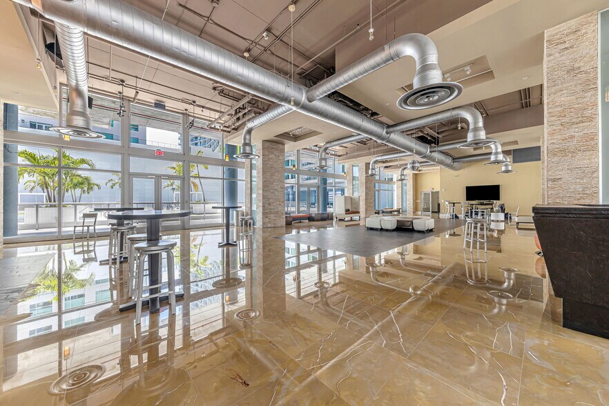 Building Photo - 690 SW 1st Ct