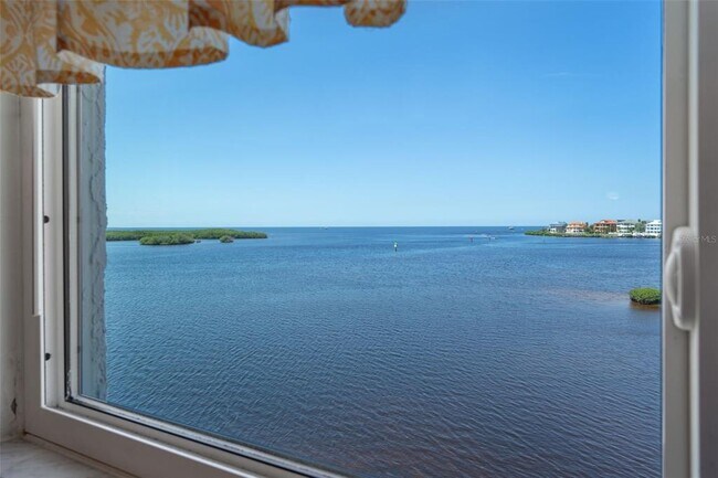 Building Photo - 8211 Brent St