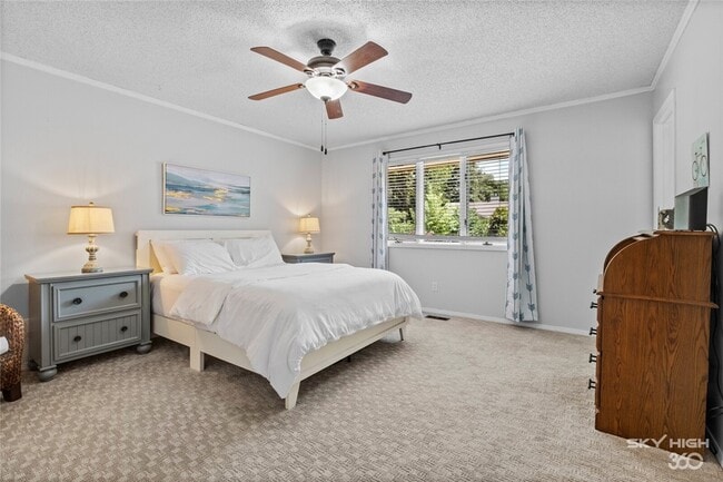 Building Photo - 13 Yarmouth Dr