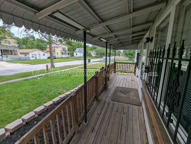 Building Photo - Completely Remodeled 3-Bedroom Ranch with ...