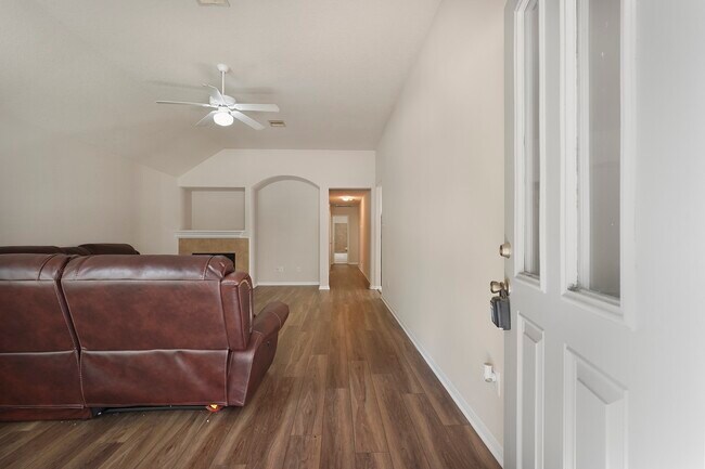 Building Photo - 29417 Forest Floor Ln