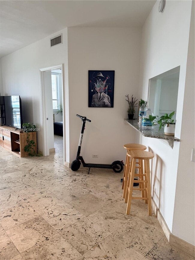 Building Photo - 888 Brickell Key Dr