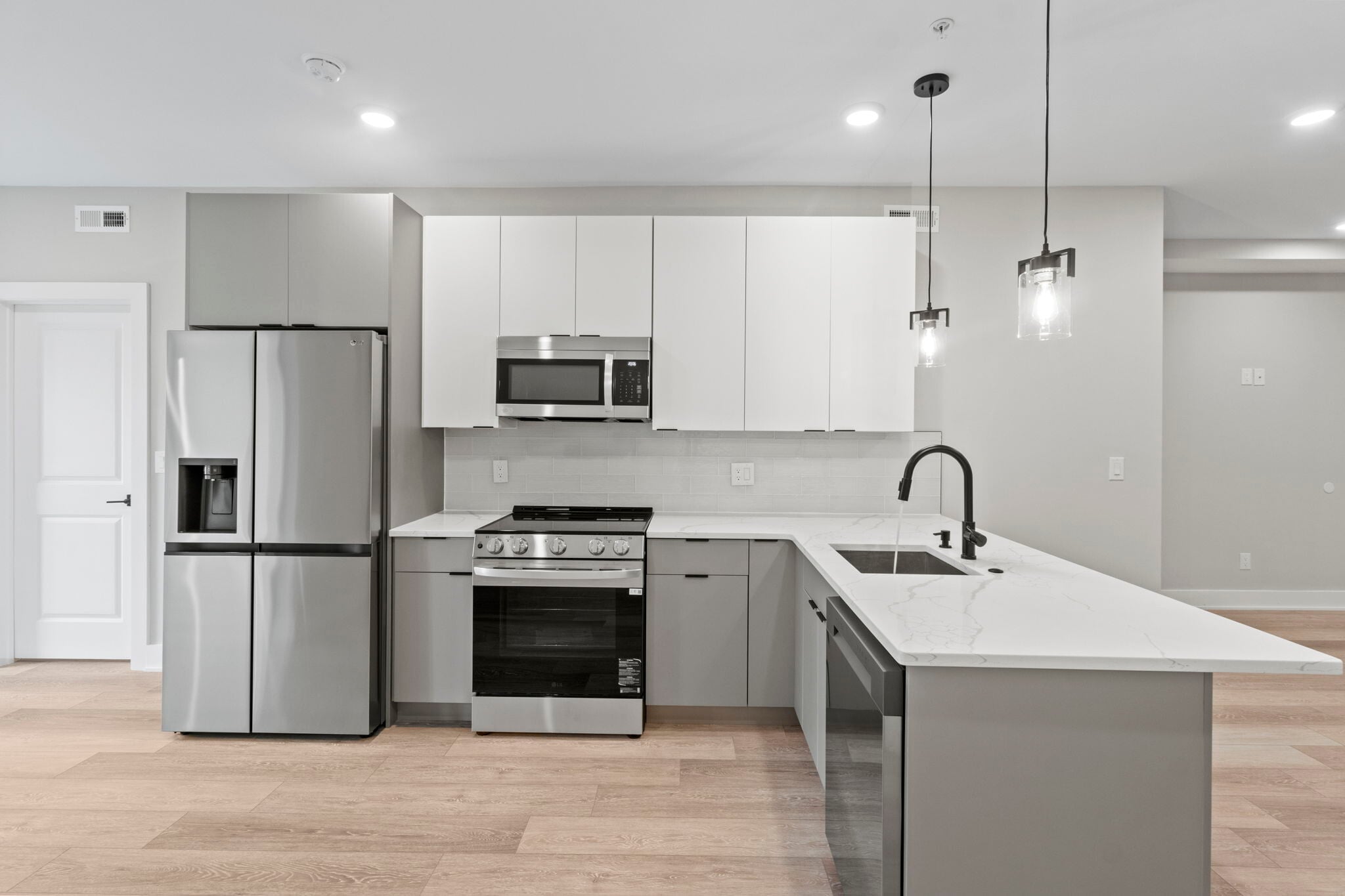 Building Photo - 2625 W Jefferson St