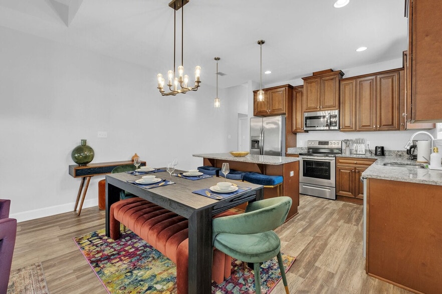 Building Photo - 954 Indigo Creek Way