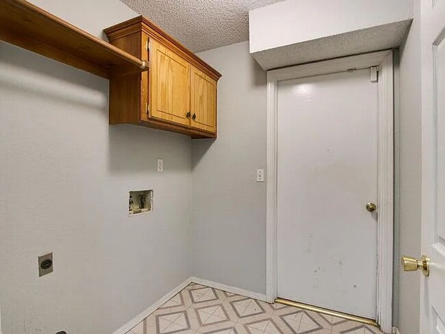 Building Photo - NORMAN, OKLAHOMA - MINUTES TO UNIVERSITY OF OKLAHOMA