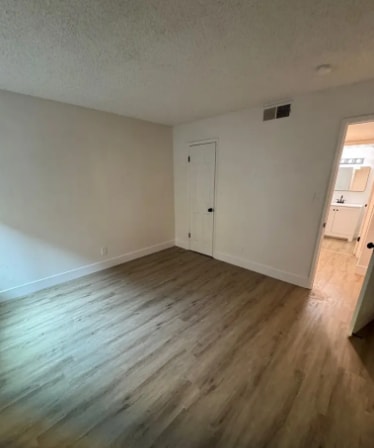 Building Photo - 1550 Ashlan Ave