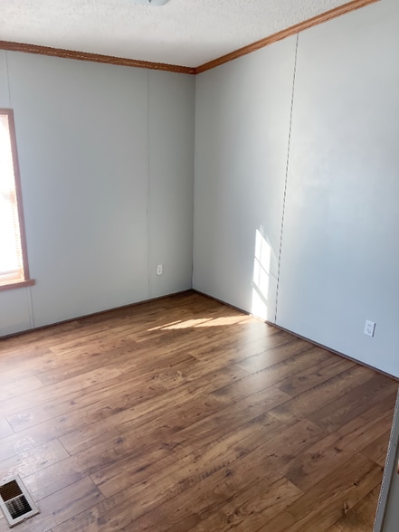 Building Photo - 200 N 28th St