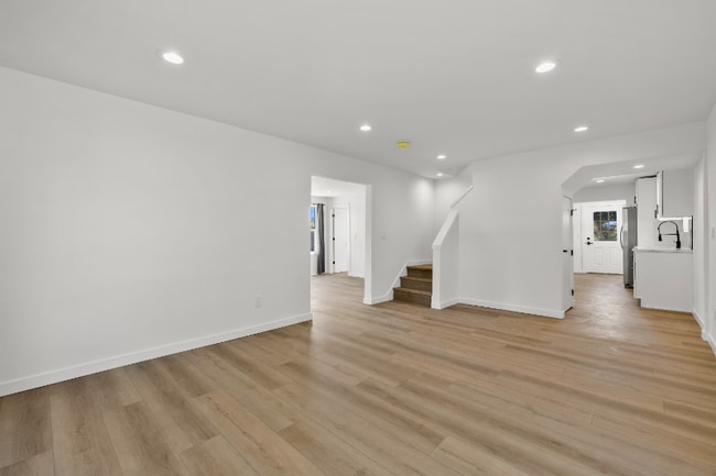 Building Photo - 7531 12th Ave SW