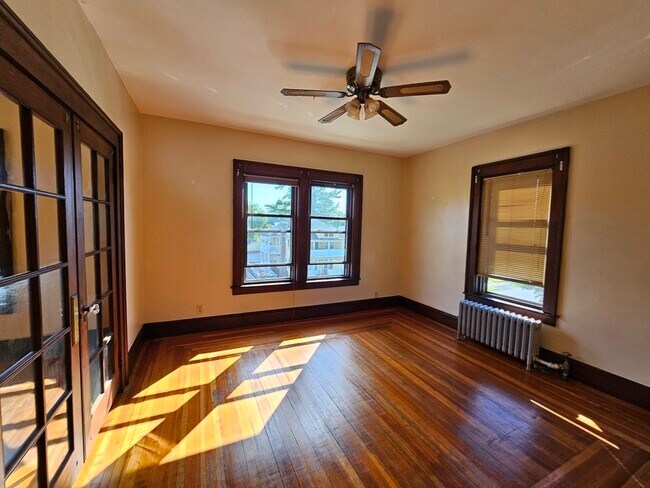 Building Photo - 30 Bemis St