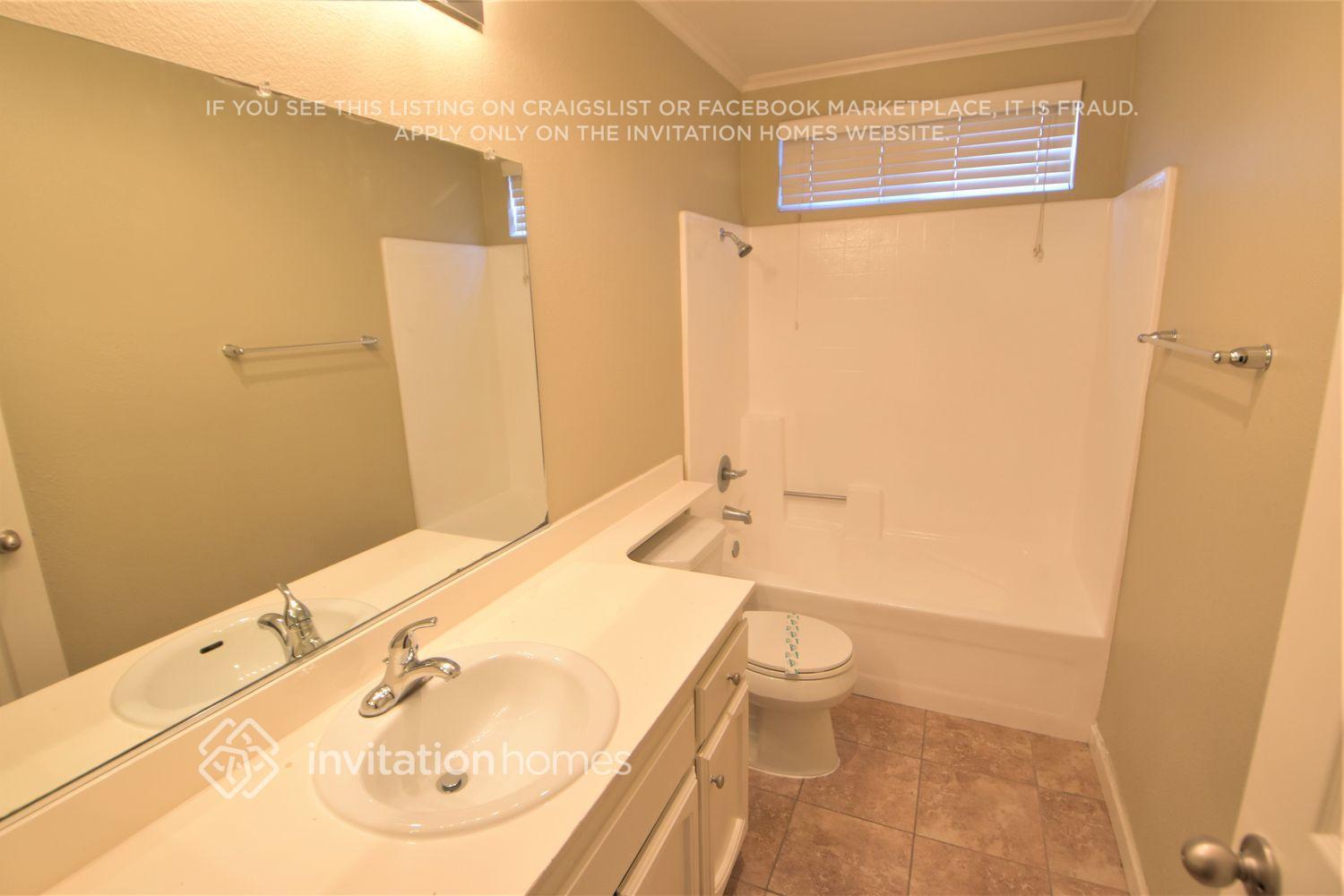 Building Photo - 41890 Skywood Dr