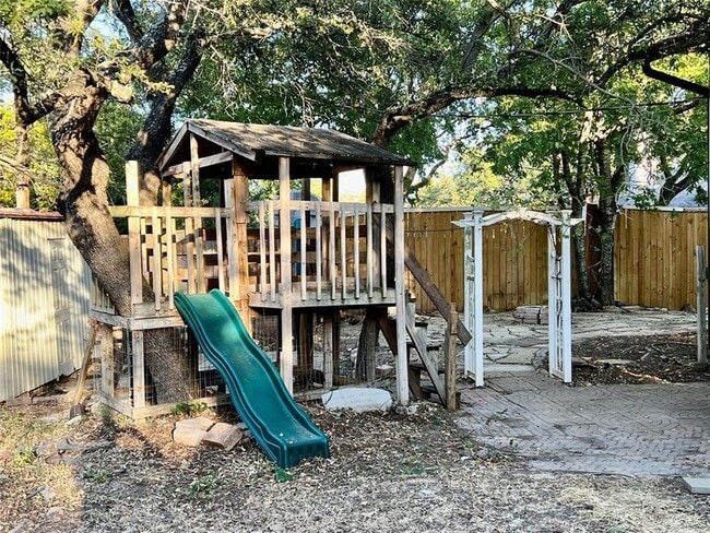 Building Photo - 15106 Mettle Dr