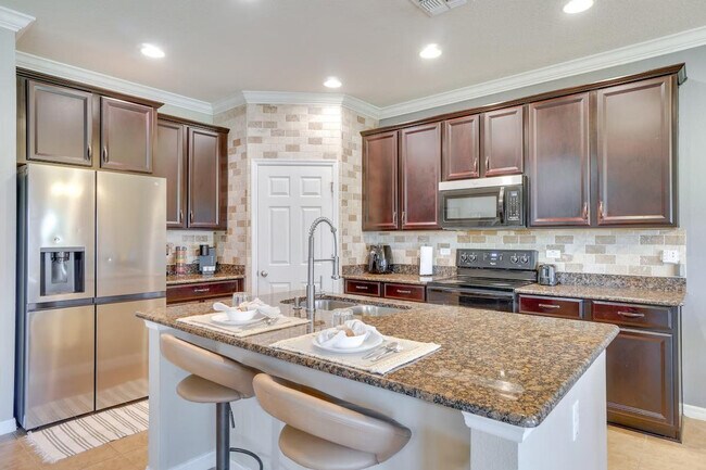 Building Photo - 14822 Fells Ln