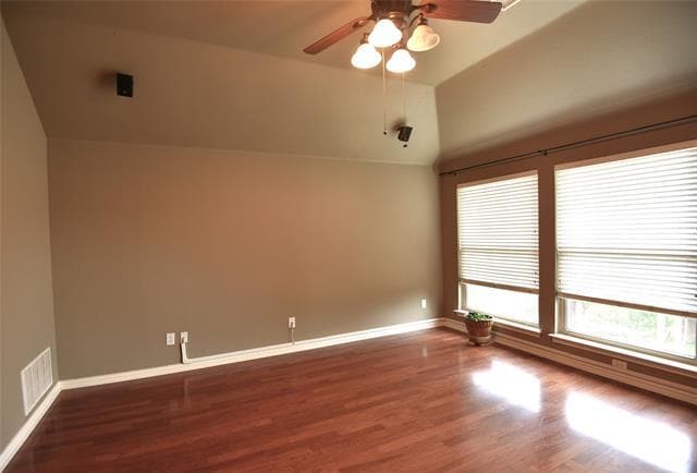 Building Photo - 3016 Myrtice Dr