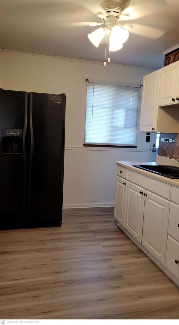 Building Photo - Cute home in Miamisburg center with AC! Has garage with opener- perfect for winter!