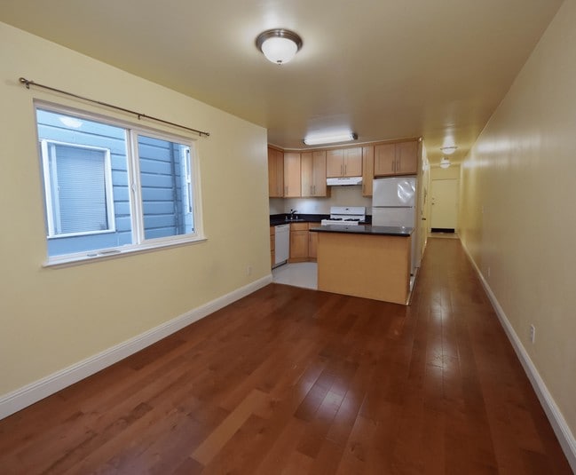 Building Photo - 2641 Harrison St