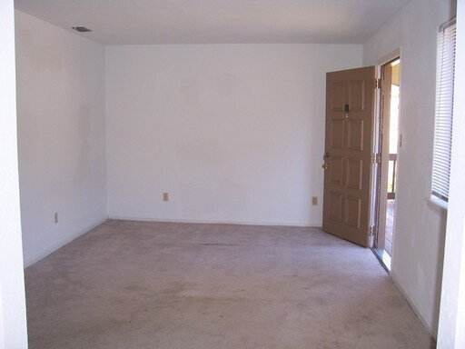 Building Photo - 2/1 On Blairstone Road!