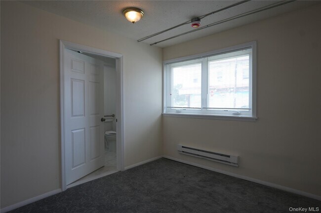 Building Photo - 488 Nassau Rd