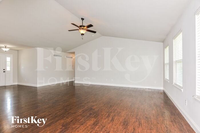 Building Photo - 1811 Barclay Trail Dr