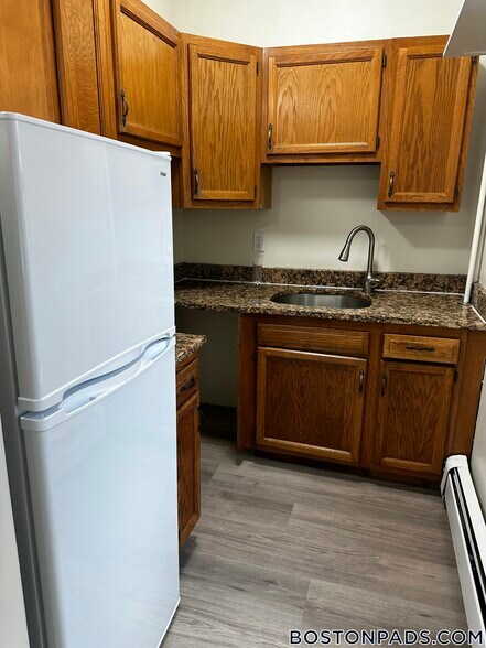 Building Photo - 16 Wait St