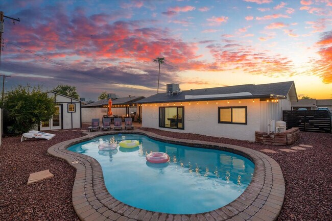 Building Photo - 4920 N 85th St