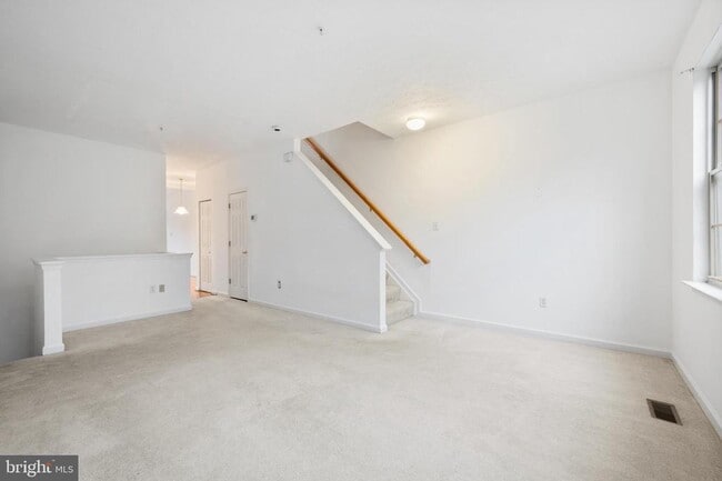 Building Photo - 206 Toddson Ln