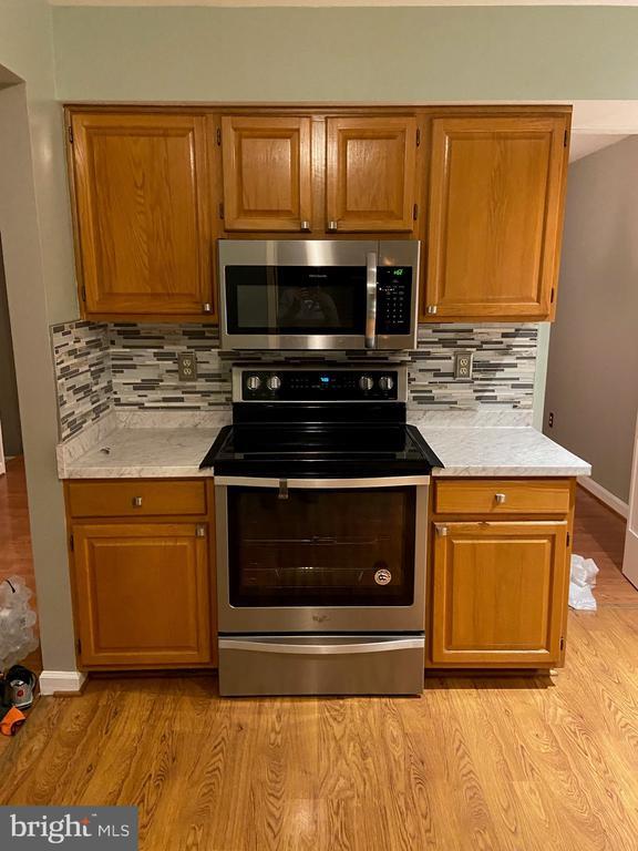 Building Photo - 14618 Cambridge Cir