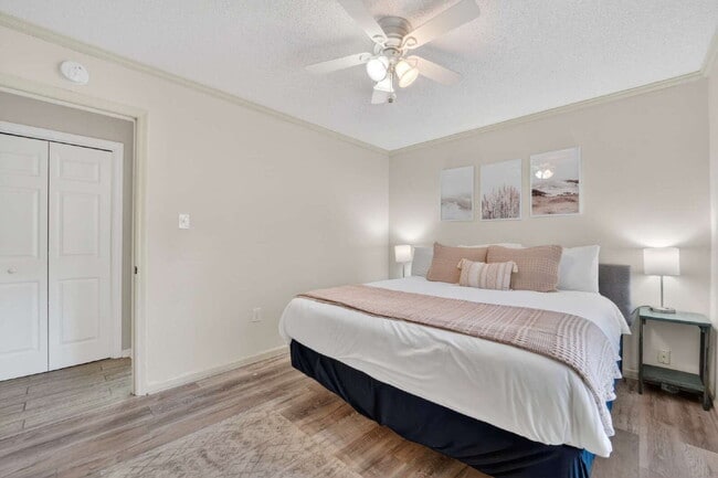 Building Photo - 118 Blue Heron Dr