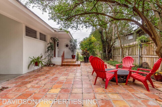 Building Photo - 3 br, 2 bath House - 724 Eventide Dr