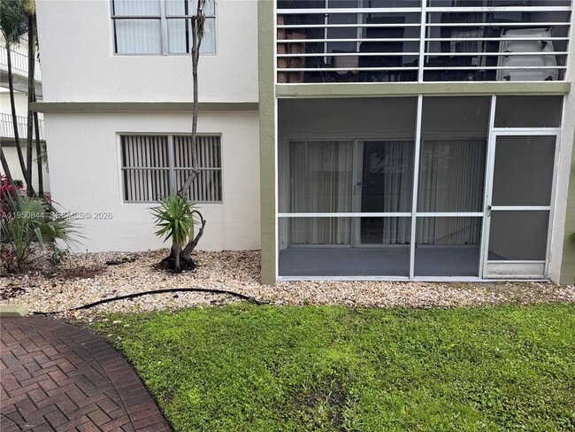 Building Photo - 4235 N University Dr