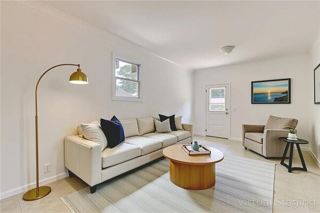 Building Photo - 3946 Green Oak Dr