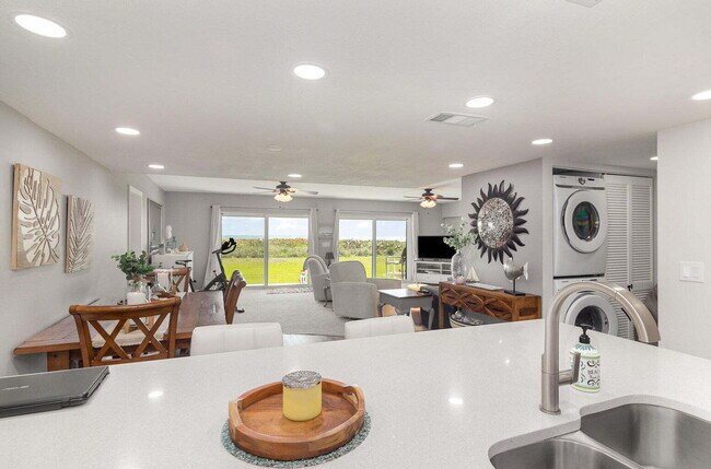 Building Photo - Welcome to Your Beachfront Escape at Beach Winds, Cocoa Beach!