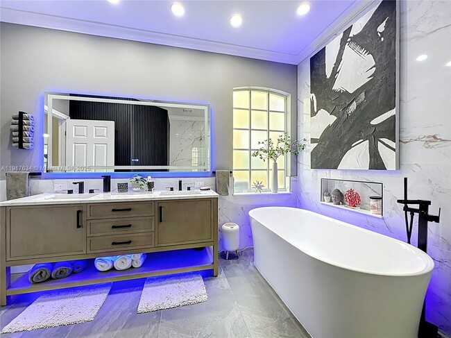 Building Photo - 13430 Meadow Bay Loop